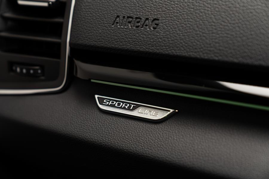 Детали интерьера Skoda Karoq 4x4 Sportline 2020 года  (AU) (фото 17 из 40)